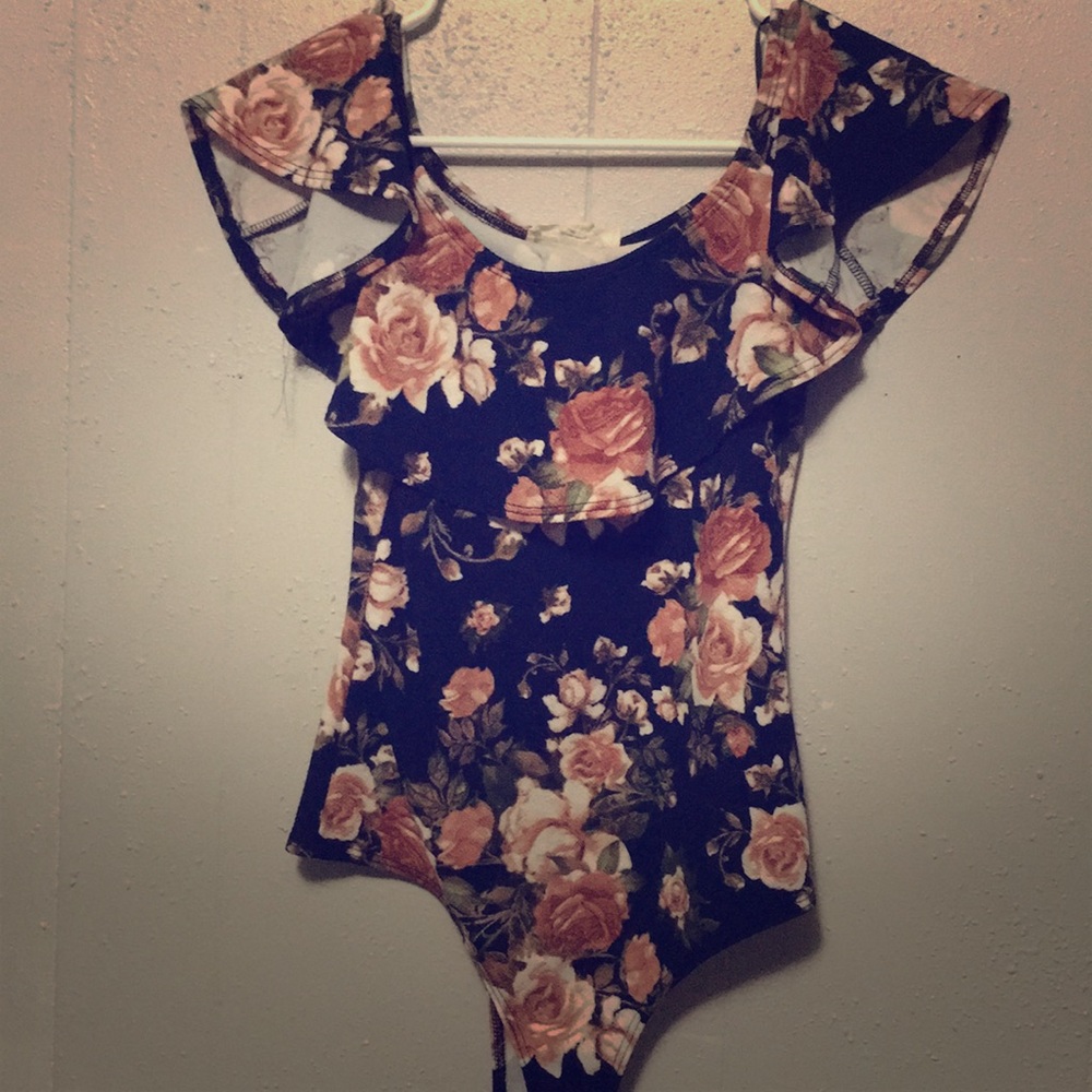 Off the shoulders shirt